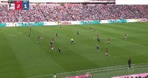 1741446524946029105.gif bay boc 06.gif